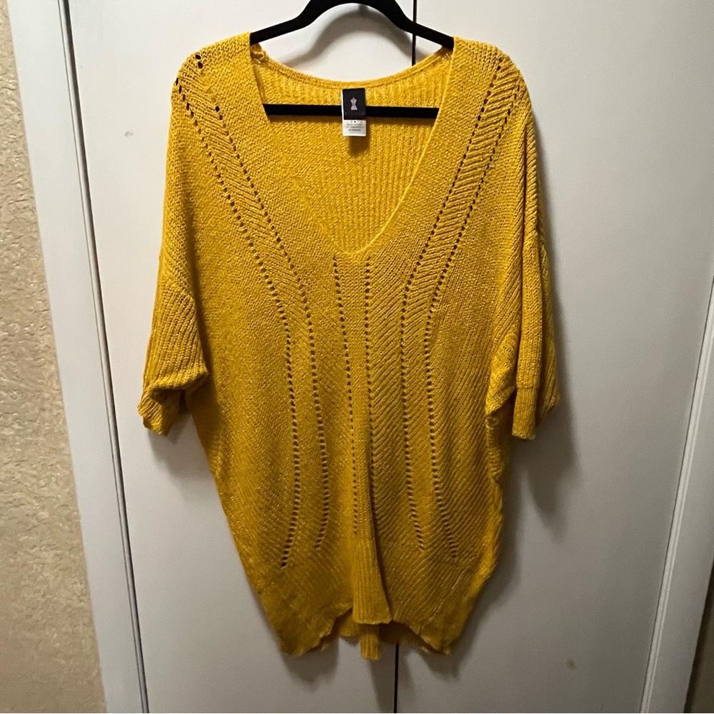 Liliana Yellow V-Neck Sweater with Textured Knit